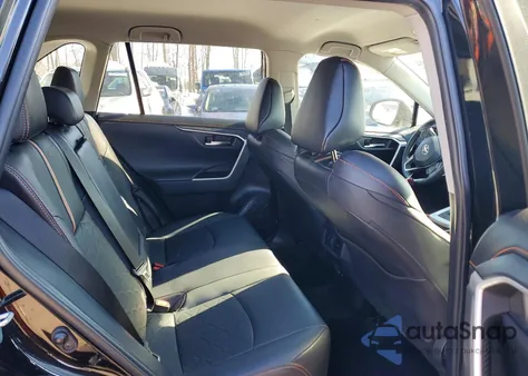 2022 Toyota Rav4 Adventure z USA, uszkodzony, nr VIN 2T3J1RFV1NW276697